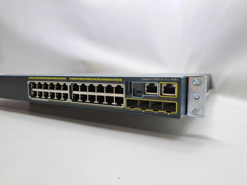 Cisco WS-C2960S-24PS-L 24 Port PoE+ Gigabit Switch + Rackmount Ears )