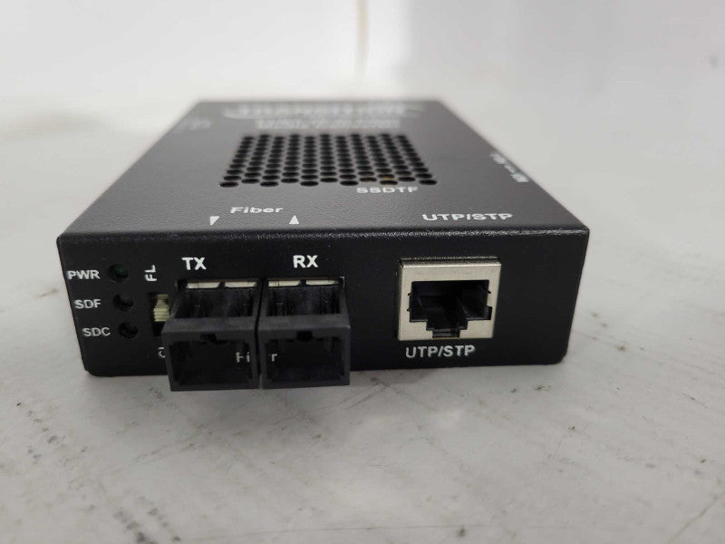 TRANSITION NETWORKS T1/E1 TP TO FIBER MEDIA CONVERTER Q!