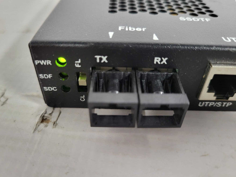 TRANSITION NETWORKS T1/E1 TP TO FIBER MEDIA CONVERTER Q!