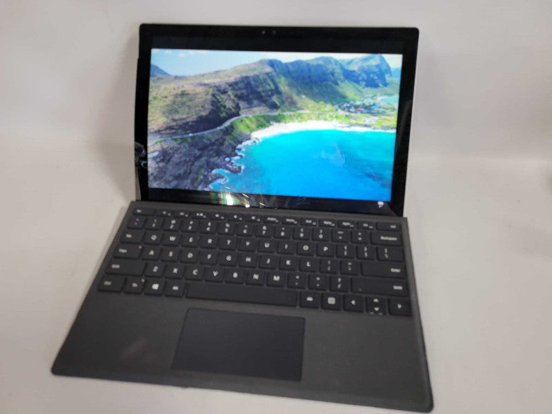 Microsoft Surface Pro 4 - i7-6650U, 8GB RAM, 256GB SSD - READ