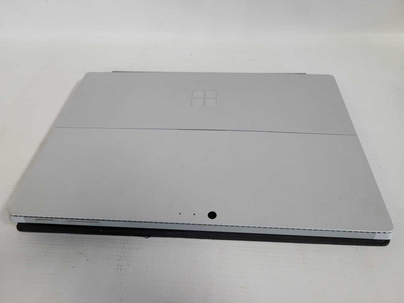 Microsoft Surface Pro 4 - i7-6650U, 8GB RAM, 256GB SSD - READ