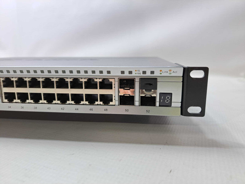 D-Link DGS-3652-52T X Stack L3 Managed Stackable Gigabit Switch )