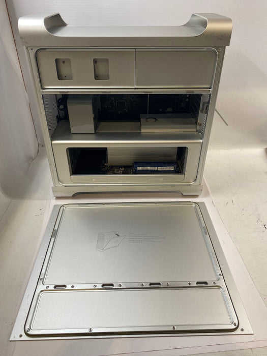 Apple Mac Pro Early 2009 QuadCore Xeon W3520 GeForce GT120 512MB 6GB RAM READ