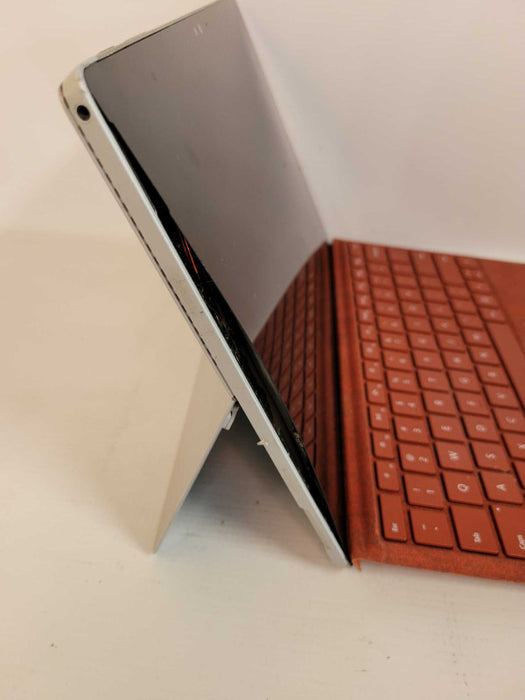 Microsoft Surface Pro 4 - i5-6300U, 4GB RAM, 128GB SSD - READ