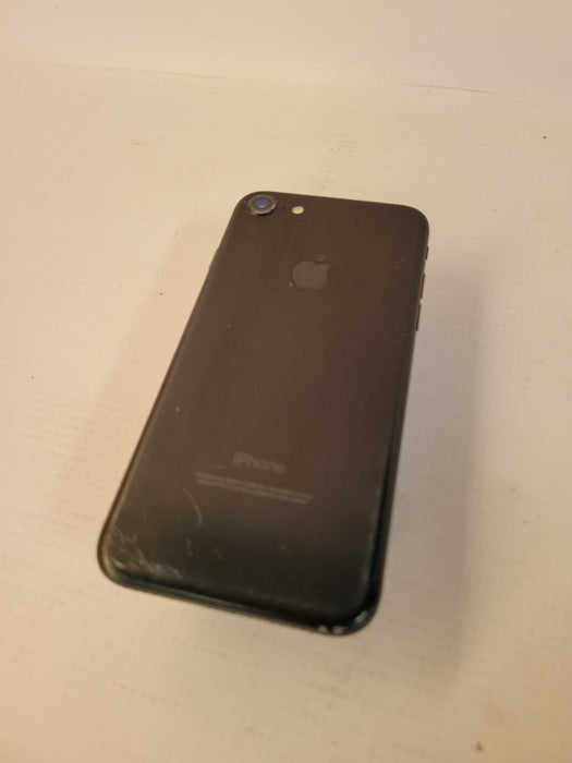 Apple iPhone 7 32GB - READ