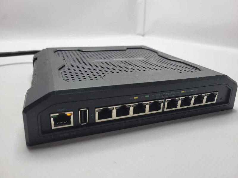 Ubiquiti Tough Switch PoE Pro 8-port READ _