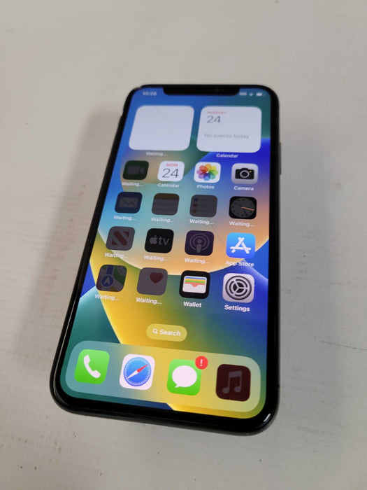 Apple iPhone X 64GB - READ
