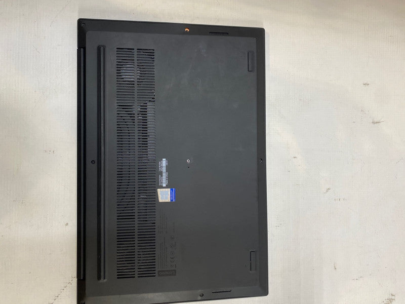 Lenovo ThinkPad P1 Laptop Xeon E2276M QuadroT2000 4GB 32GB RAM 512GB SSD READ