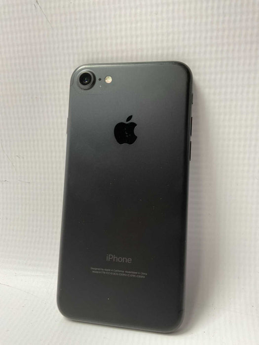 Apple iPhone 7 32GB UNLOCKED  -