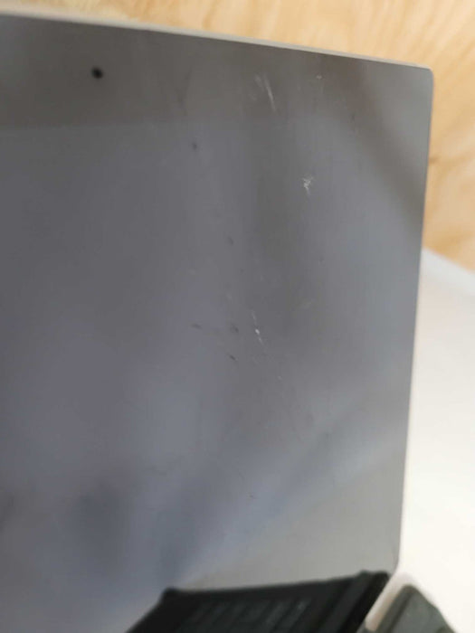 Microsoft Surface Pro 6 - i7-8650U, 16GB RAM, 512GB SSD - READ