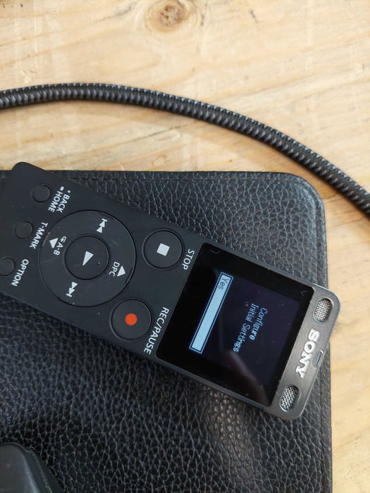 Sony Stereo Digital Voice Recorder Model: ICD-UX560