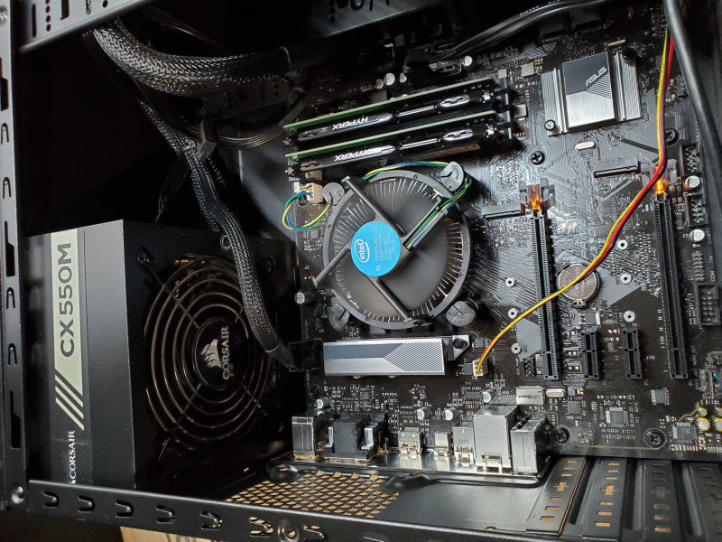 Custom PC - Intel i5-8400 @ 2.80 GHZ 16GB DDR4 550W PSU