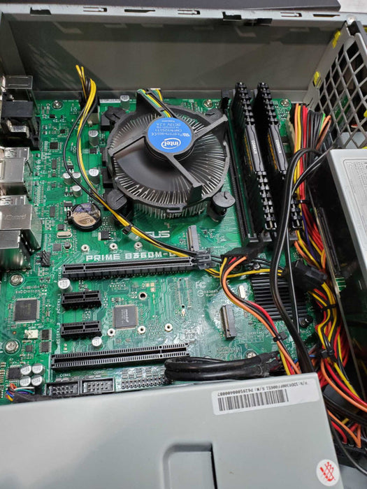 Custom PC - Intel i5-9400 @ 2.90 GHZ 8GB DDR4 SFF