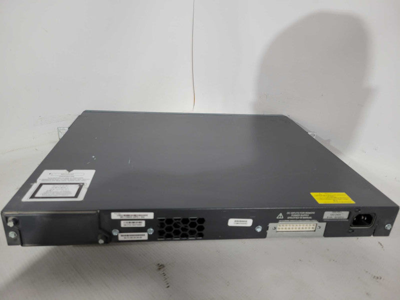 Cisco Catalyst 2960-S Series PoE+ Gigabit network switch 24 ports !