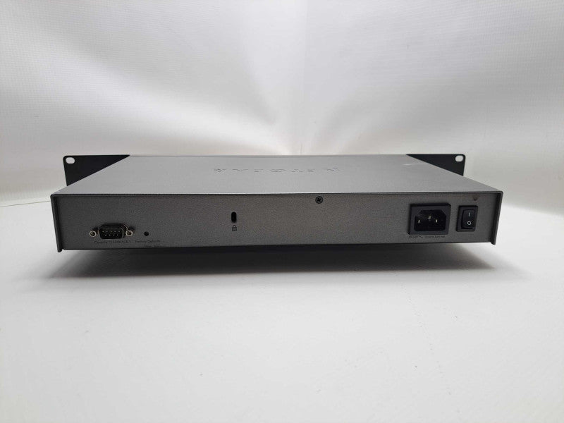 Netgear ProSafe SRX5308 Quad WAN Gigabit SSL VPN Firewall + Rackmount Ears )