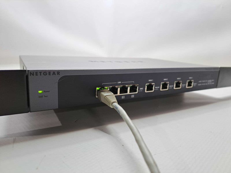 Netgear ProSafe SRX5308 Quad WAN Gigabit SSL VPN Firewall + Rackmount Ears )