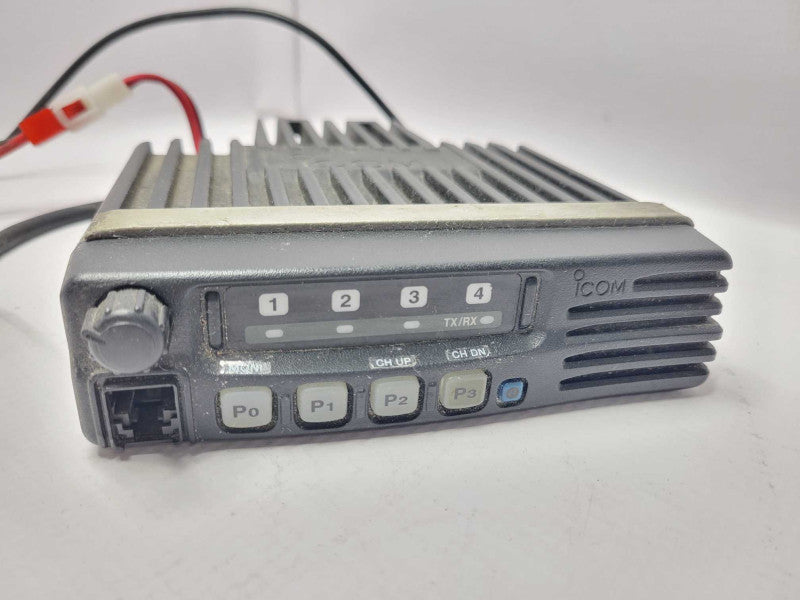 Icom IC-F221S 2-Way Radio No Bracket READ _
