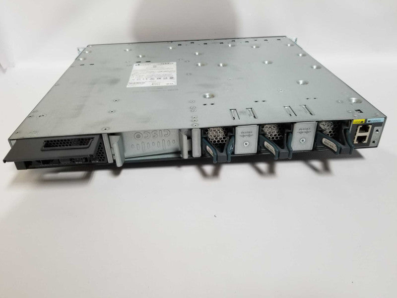 Cisco Catalyst 3650 24 PoE+ 4X1G WS-C3650-24PS-S V03 - Factory Reset Q#