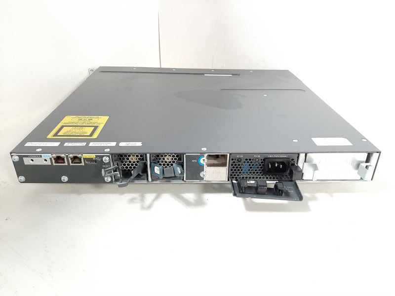 CISCO WS-C3560X-24T-L + 1x C3KX-PWR-350WAC 24 Port Data LAN Base Q$