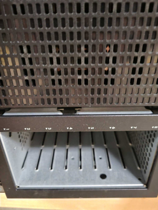 HP ProLiant ML350p Gen8 Xeon E5-2640 0 @ 2.50GHz 32GB RAM P420i 2x PSU