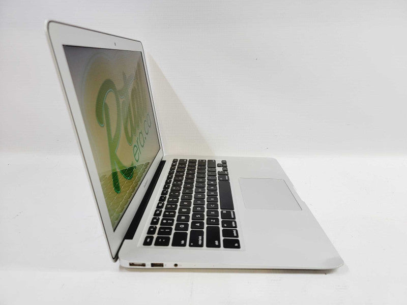 Apple Macbook Air 2015 13\\" Core i7-5650U @ 2.2GHz 8GB DDR3 250GB SSD [Read] (