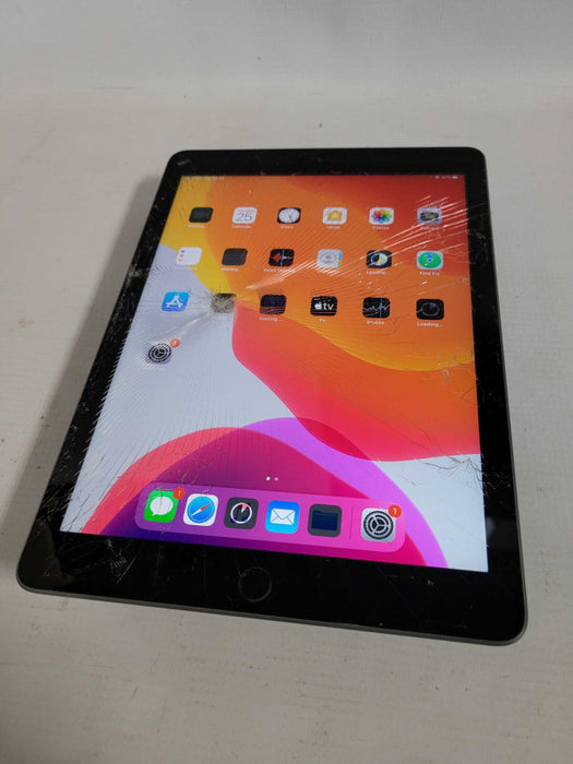 Apple iPad 6th Gen 128GB (A1893) - READ