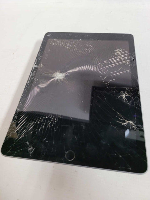 Apple iPad 6th Gen 128GB (A1893) - READ