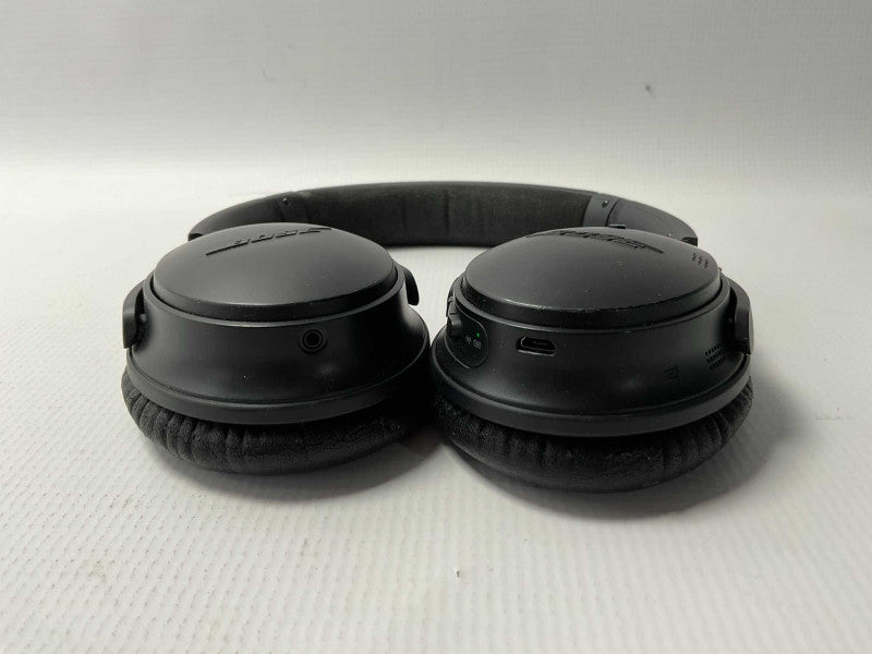 Bose QC 35 Wireless Bluetooth / Wired  Headphones Active Noise Cancelation   -