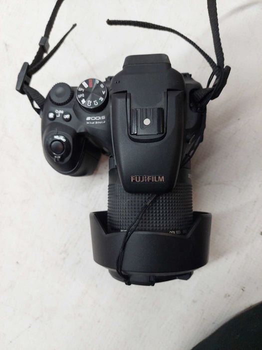 FujiFilm FinePix S100FS