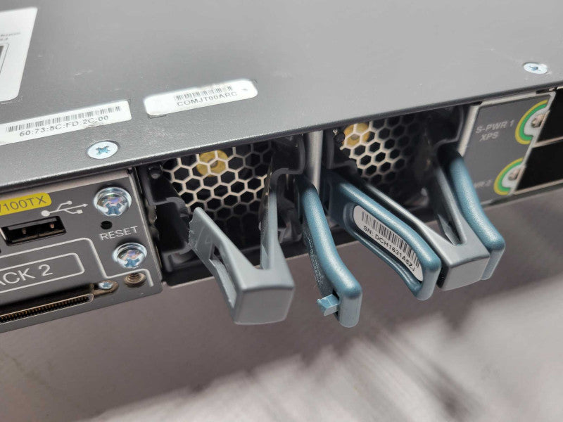 Cisco Catalyst WS-C3750X-48T-S 48-Ports Gigabit Switch w/ 2x PSU, READ _