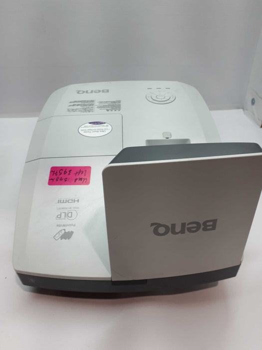 BenQ MW853UST 3d Short Throw DLP Projector &