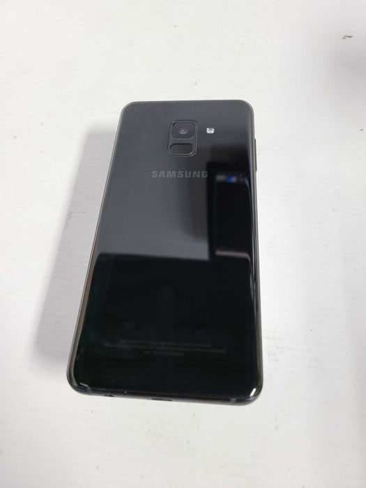 Samsung Galaxy A8 (SM-A530W) Q