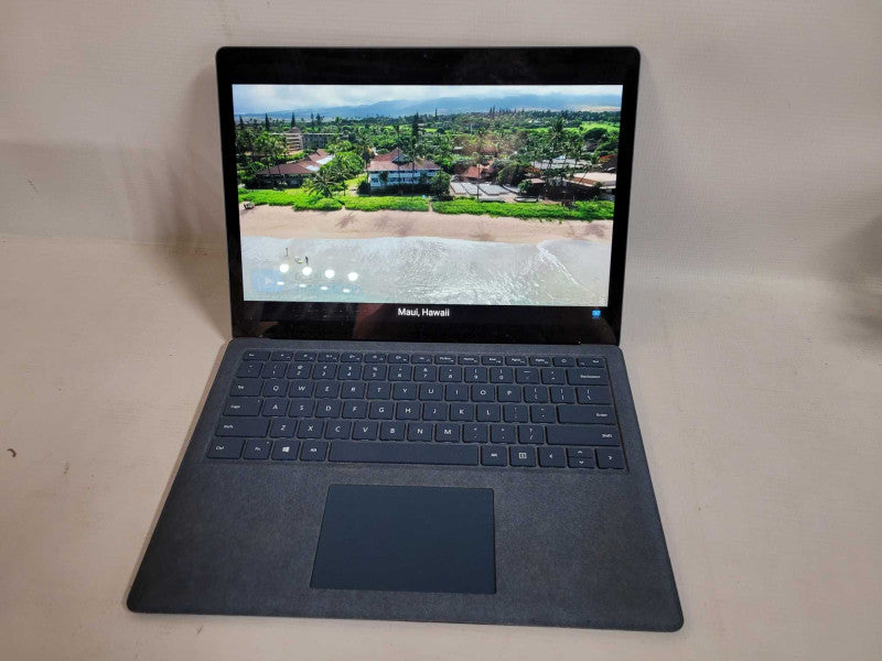 Microsoft Surface Laptop 2 (1769) - i7-8650U, 8GB RAM, 256GB SSD