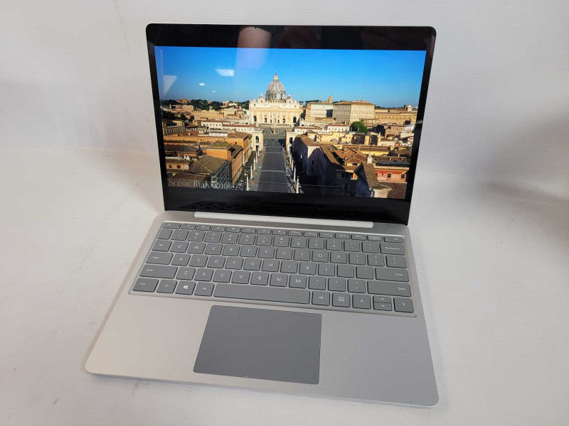 Surface Laptop Go (1943) - i5-1035G1, 8GB RAM, 128GB SSD