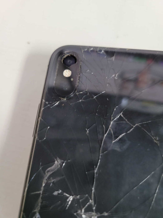 Apple iPhone XS 64GB (A1920) - READ