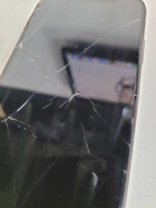 Apple iPhone XS 64GB (A1920) - READ