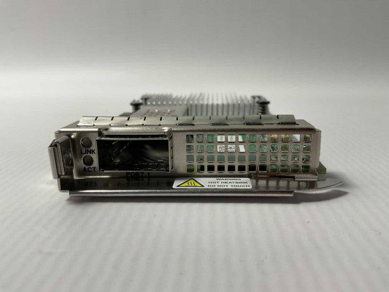 BCM957504-N1100FY Single-Port 100 Gb/s QSFP56 adaptor -