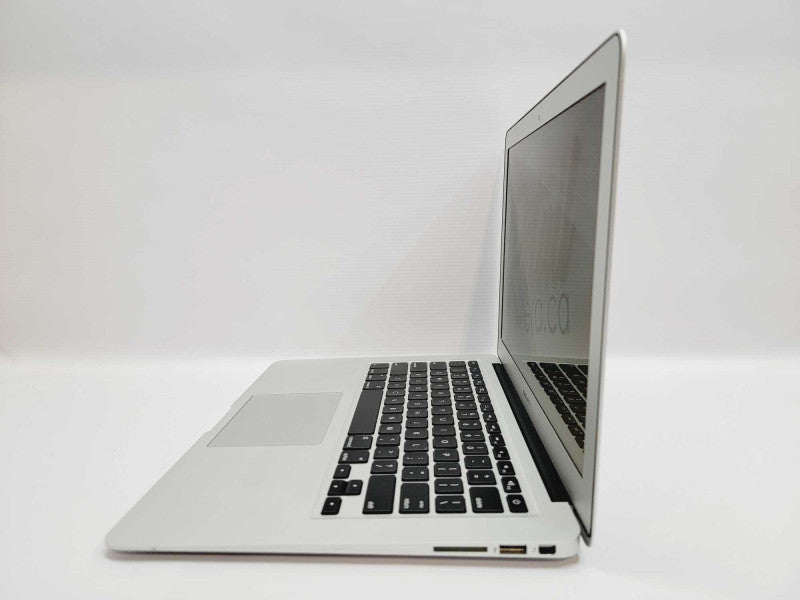 Apple Macbook Air 2015 13\\" Core i5-5250U @ 1.6GHz 8GB DDR3 120GB SSD (