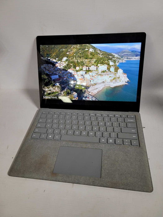 Microsoft Surface Laptop 2 - i5-8350U, 8GB RAM, 256GB SSD