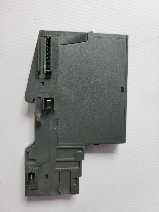 SIEMENS SIMATIC S7 6ES7 131-4BD01-0AA0 Electronic Module Q_