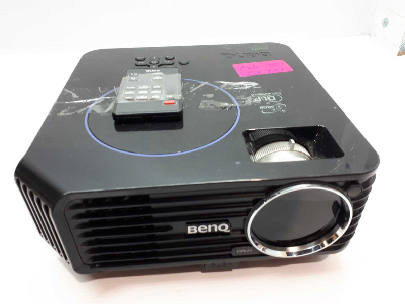 BenQ MP624 XGA 3000 Lumens DLP Projector with HDMI with Remote &