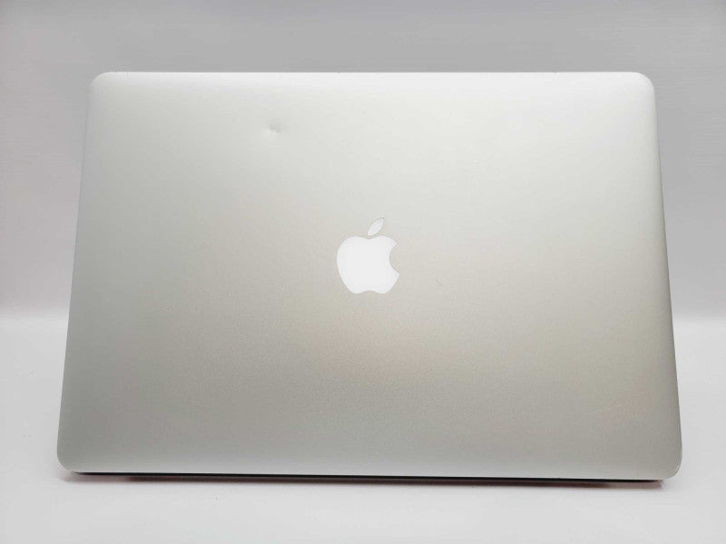 Apple Macbook Pro Retina 2015 15\\" Core i7-4770HQ @ 2.2GHz 16GB DDR3 250GB SSD (