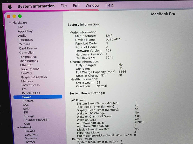 Apple Macbook Pro Retina 2015 15\\" Core i7-4770HQ @ 2.2GHz 16GB DDR3 250GB SSD (
