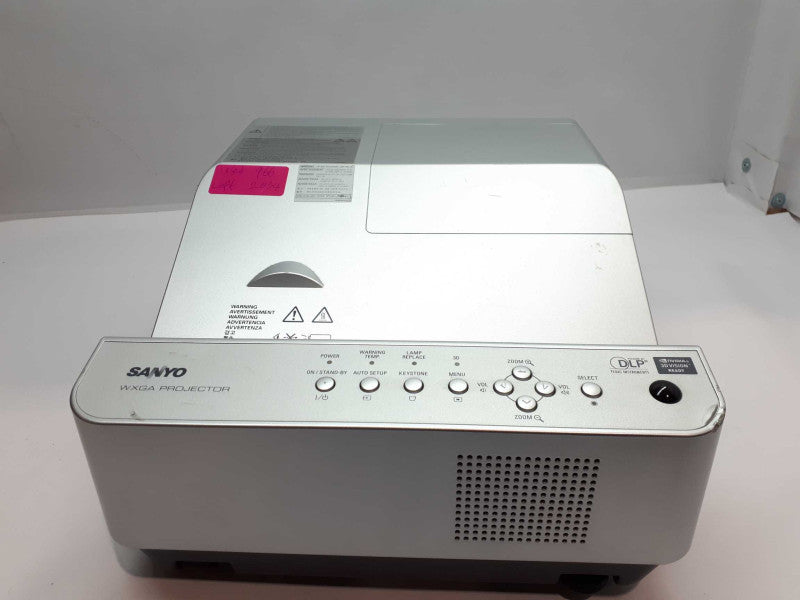 Sanyo PDG-DWL2500 Projector &