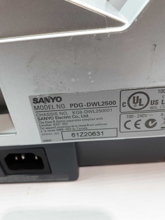 Sanyo PDG-DWL2500 Projector &