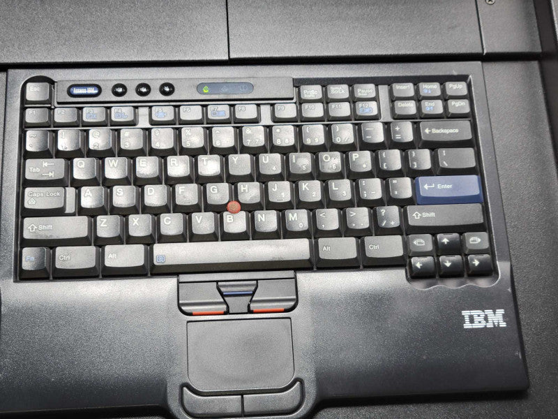 IBM 1723-HC1 39M2965 17\\" Rackmount LCD Monitor Keyboard _