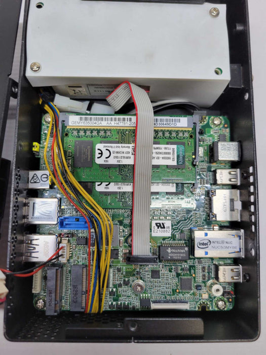 Seneca Media Appliance Intel Core i3-5010U 2.1Ghz 4GB NO HDD