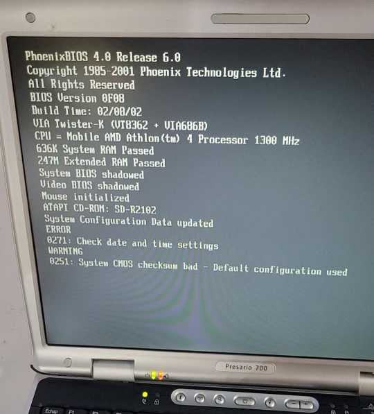 Vintage Compaq Presario 700 AMD Athlon 4 1400Mhz 247MB RAM NO HDD NO OS