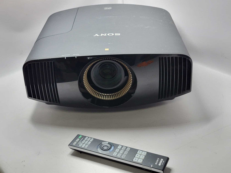 Sony VPL-VW365ES 3D 4K SXRD 1500 Lumen Projector, 787 Lamp Hours w/ Remote _