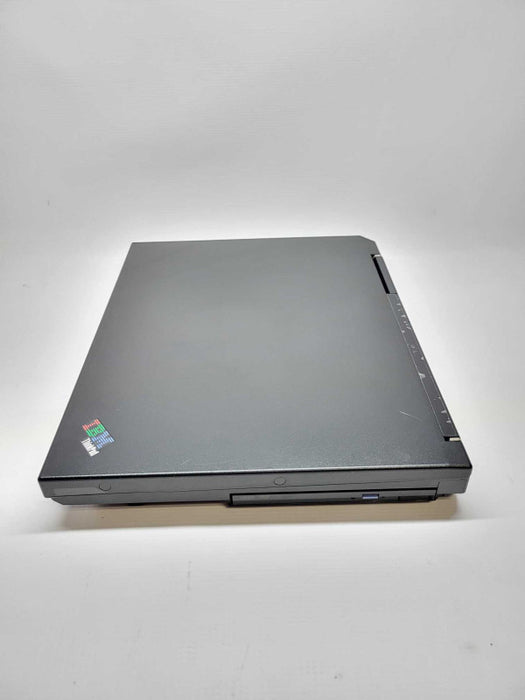Vintage IBM Thinkpad R40 - Intel Pentium M @ 1.5GHz - 512MB RAM - Power Adapter